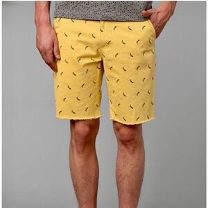 Hawking McGill Men's Slim Shorts - Size 36 Yellow with Navy Banana print